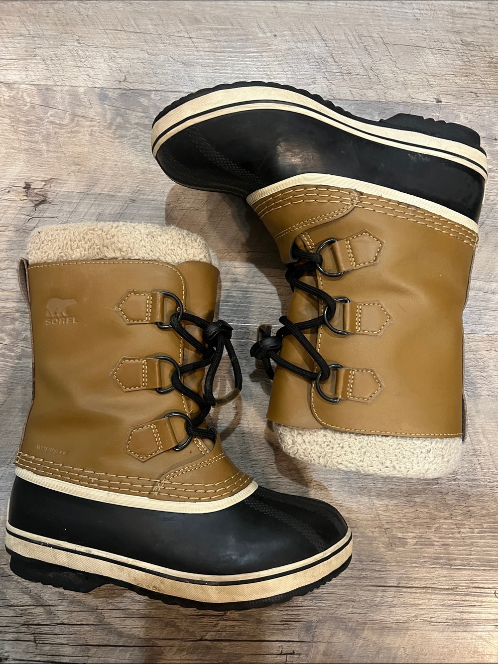 Sorel Classic Tan Black Lace-Up Insulated Snow Boots